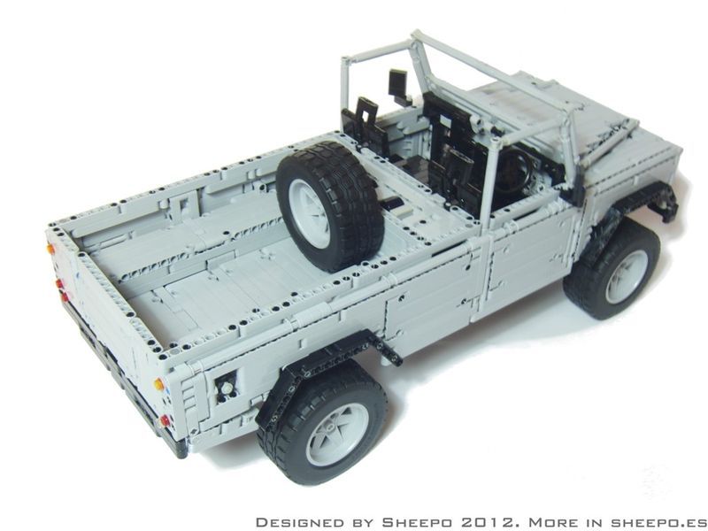 Land Rover Defender 110 в масштабе 1:8.5 из LEGO (12 фото+видео)